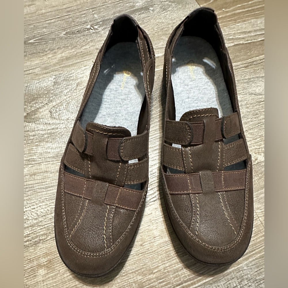 Women’s Brown Shoes, Size 9